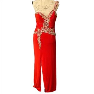 Terani Couture Beautiful Red Dress Size 10, 54 inches long. Excellent Condition